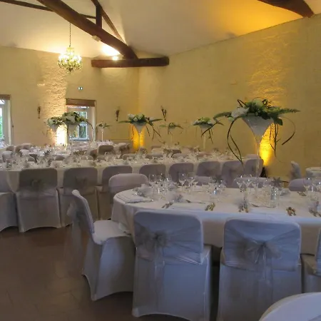 Chateau Des Monthairons Restaurant Gastromaison Privatif 4*