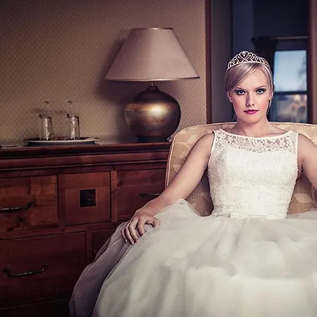 Chateau Des Monthairons Restaurant Gastromaison Privatif Hotel 4*