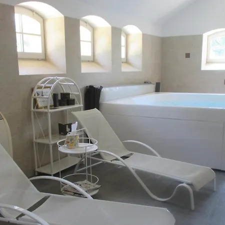 Chateau Des Monthairons Restaurant Gastromaison Privatif Hotel 4*