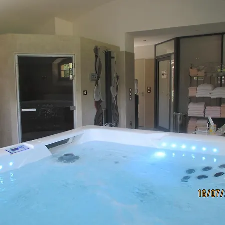 Chateau Des Monthairons Restaurant Gastromaison Privatif Hotel Les Monthairons