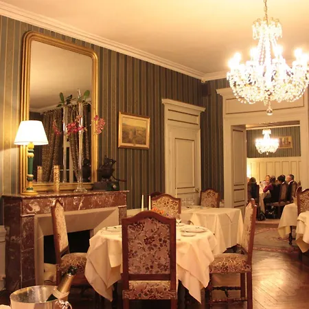 Chateau Des Monthairons Restaurant Gastromaison Privatif Otel
