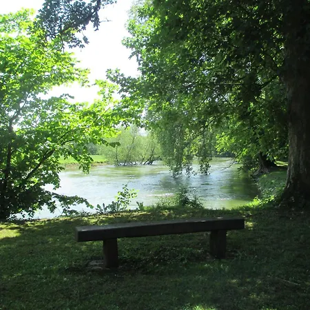 Chateau Des Monthairons Restaurant Gastromaison Privatif 4*