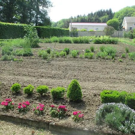 Chateau Des Monthairons Restaurant Gastromaison Privatif