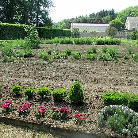 Chateau Des Monthairons Restaurant Gastromaison Privatif Les Monthairons