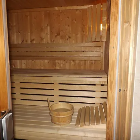 Chateau Des Monthairons Restaurant Gastromaison Privatif