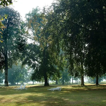 Hotel Chateau Des Monthairons Restaurant Gastromaison Privatif