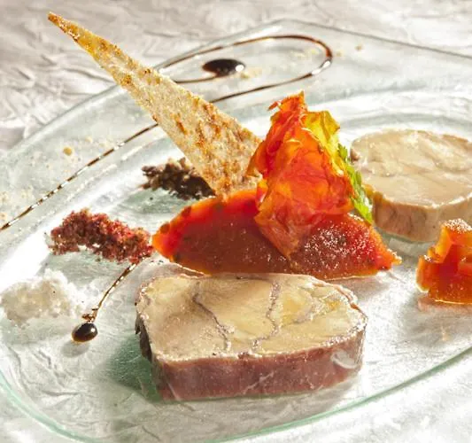 Отель Chateau Des Monthairons Restaurant Gastromaison Privatif