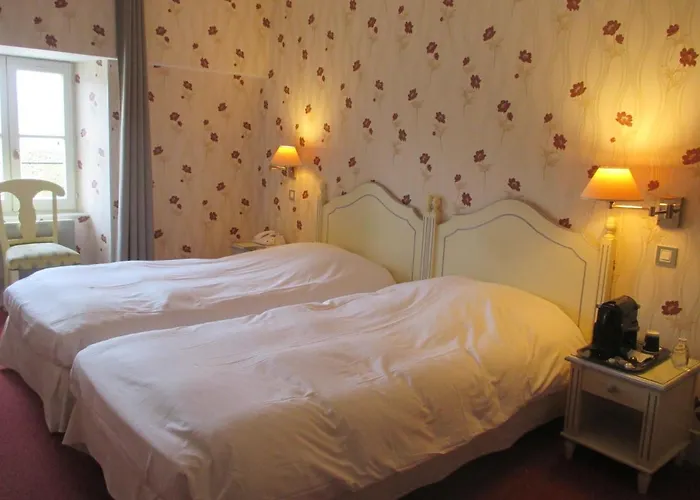 Chateau Des Monthairons Restaurant Gastromaison Privatif Ле-Монтэрон