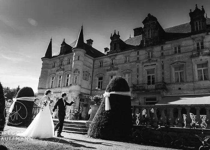 Chateau Des Monthairons Restaurant Gastromaison Privatif 4*