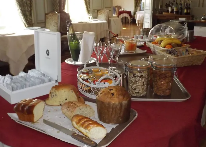 Château Des Monthairons Restaurant Gastromaison Privatif 4* Les Monthairons