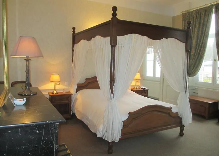 Chateau Des Monthairons Restaurant Gastromaison Privatif