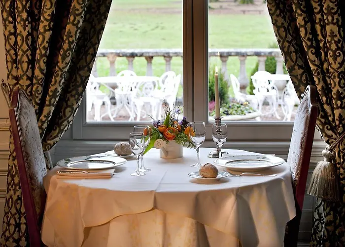 Chateau Des Monthairons Restaurant Gastromaison Privatif 4* Ле-Монтэрон